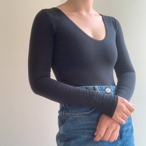 Everlane Long Sleeve V Neck Bodysuit (XXS)